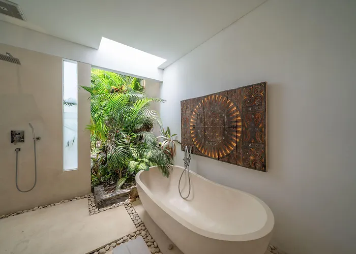 Bima - 3 Bedroom In Villa Seminyak